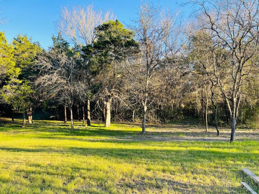 Bastrop Tiny Disc Golf Retreat Villa Exterior photo