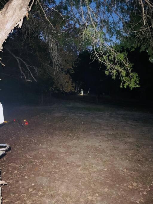 Bastrop Tiny Disc Golf Retreat Villa Exterior photo